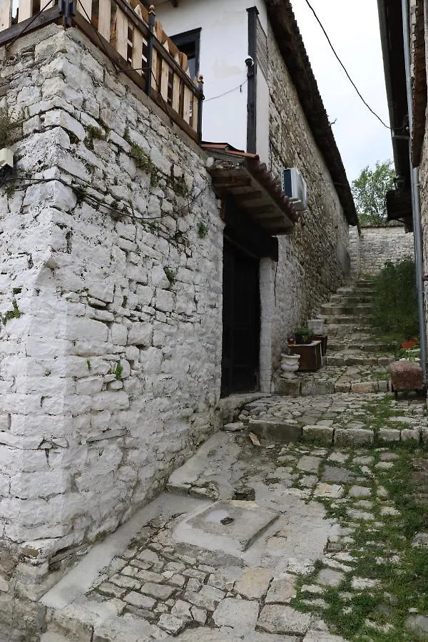 Guest House Maria - Berat Castle 0*,