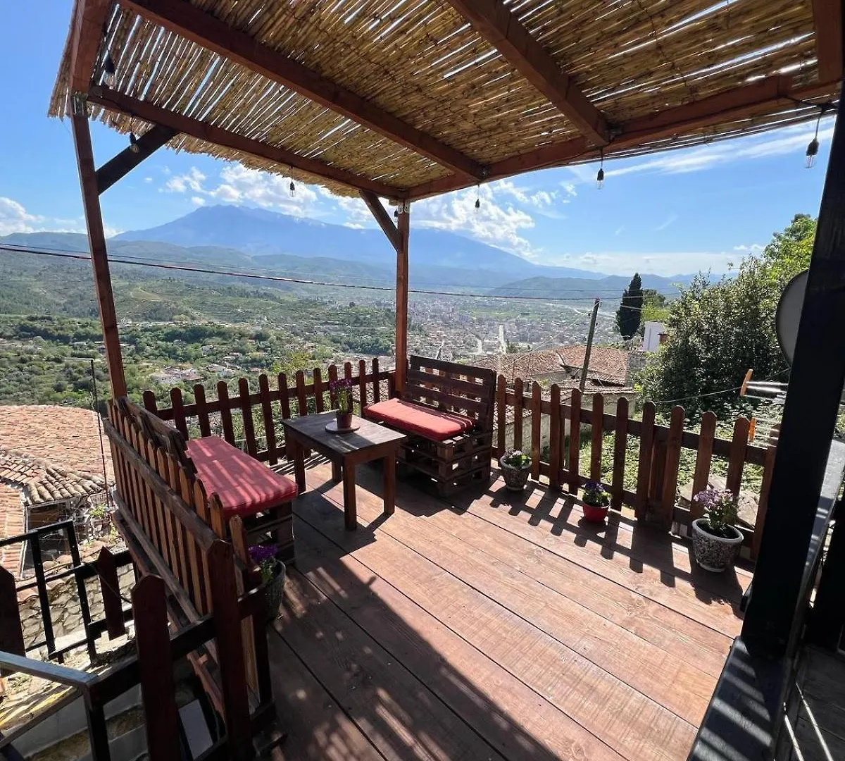 Guest House Maria - Berat Castle Albanien