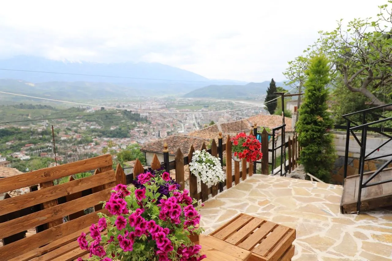 Guest House Maria - Berat Castle Arnavutluk